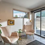 Gaestehaus Schneeberger Hotel apartamentowy Mayrhofen