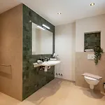 Gaestehaus Schneeberger Апарт-готель Майргофен
