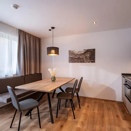 Gaestehaus Schneeberger 3* 迈尔霍芬