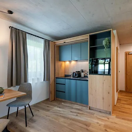 Gaestehaus Schneeberger 公寓式酒店 迈尔霍芬