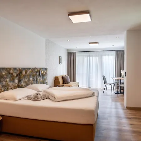 Gaestehaus Schneeberger Apartahotel