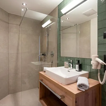 公寓式酒店 Gaestehaus Schneeberger 3*