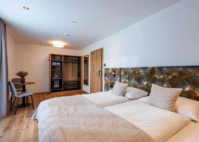 Hotel apartamentowy Gaestehaus Schneeberger