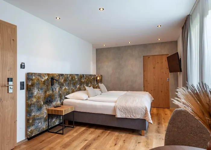 Gaestehaus Schneeberger Hotel apartamentowy 3*