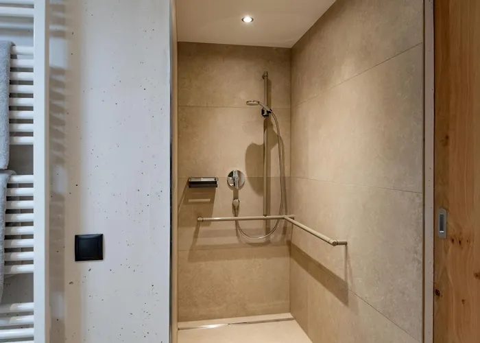 Gaestehaus Schneeberger Апарт-готель Майргофен