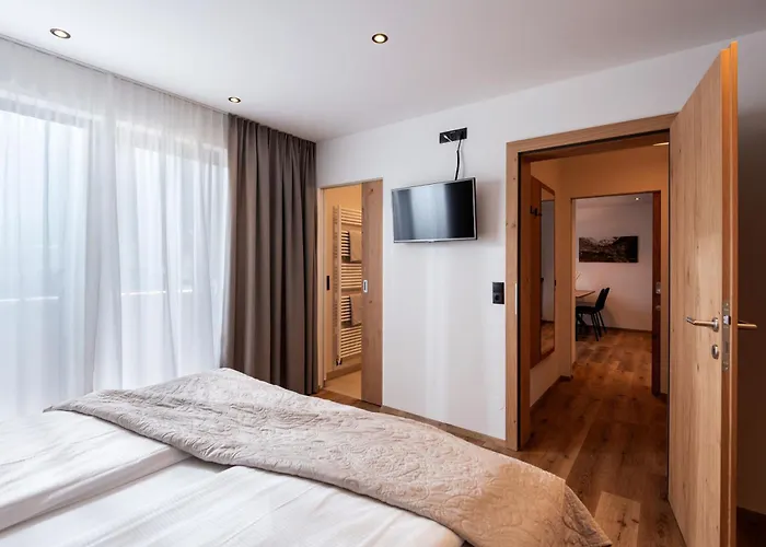 Апарт-готель Gaestehaus Schneeberger 3*