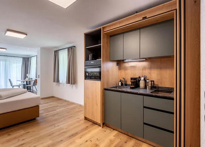 Gaestehaus Schneeberger 迈尔霍芬