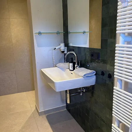 Aparthotel Gaestehaus Schneeberger Mayrhofen